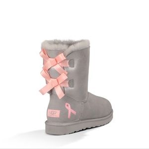 women’s breast cancer awareness uggs
